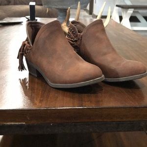 Girls size 13 ankle boots